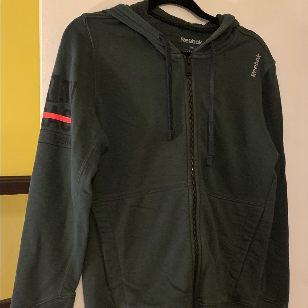 Reebok men’s zip up hoodie. Size M.